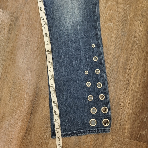 Seven 7 Reeves NWOT Mid Rise Micro Boot Ankle Jeans Ladies Grommets Size 8 - Picture 12 of 14